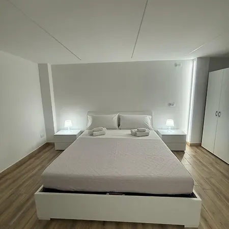 Carmen's House 4* Nettuno